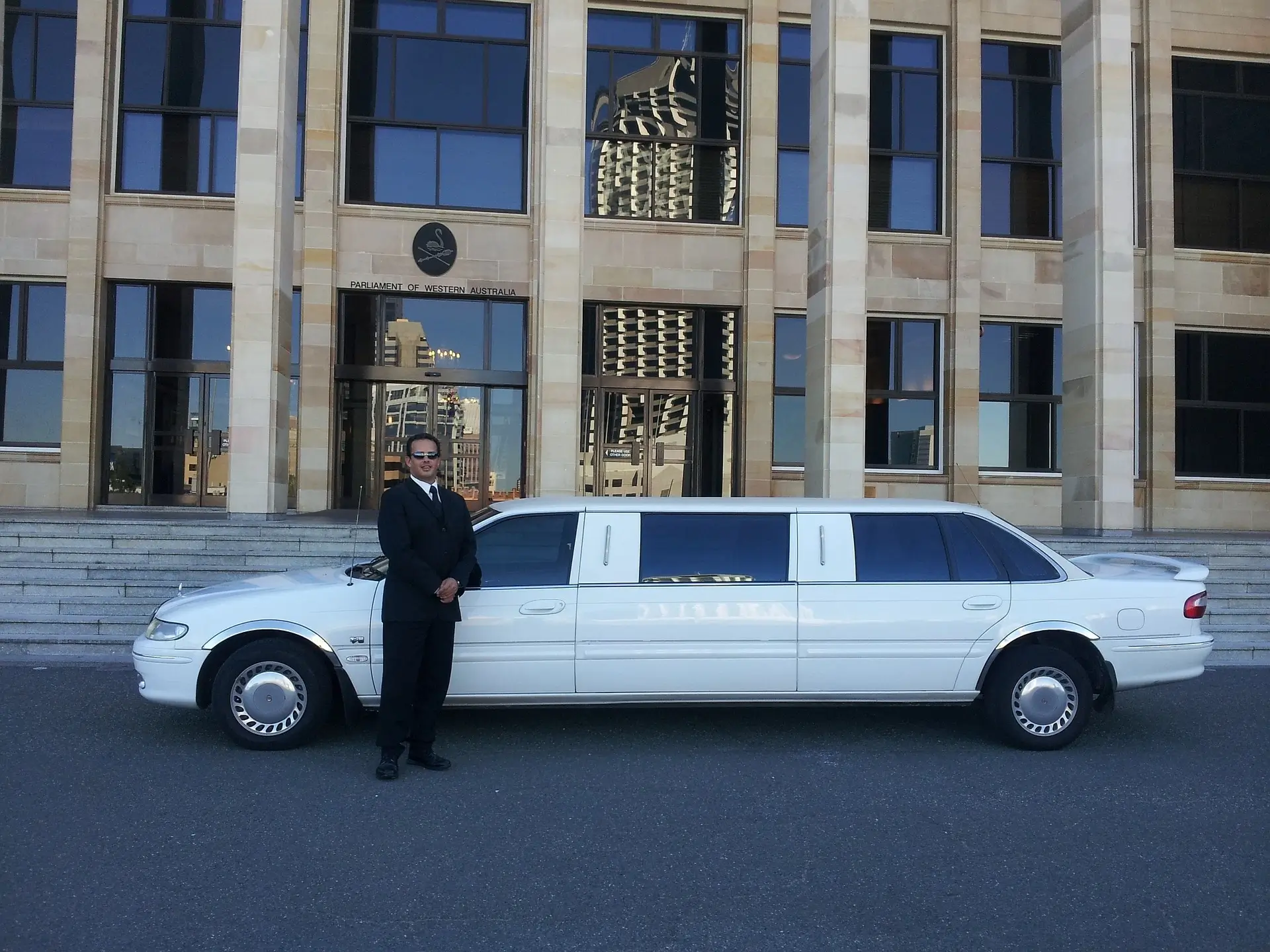 wedding-limousine-services-in-brampton