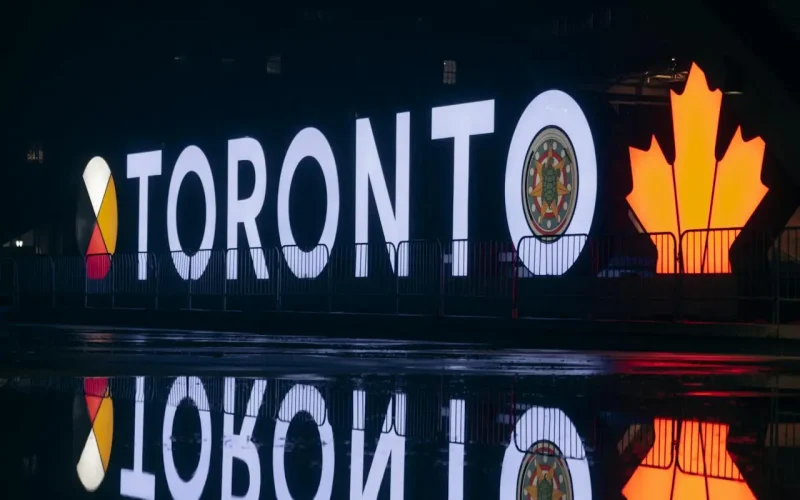 Night on canada Toronto Limousine Service